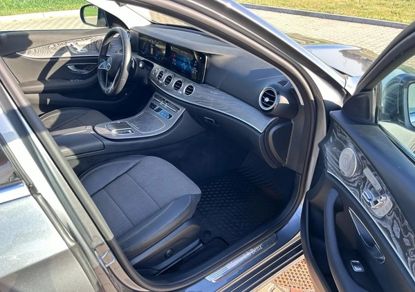 Mercedes-Benz Klasa E cena 179900 przebieg: 55000, rok produkcji 2021 z Łuków małe 742